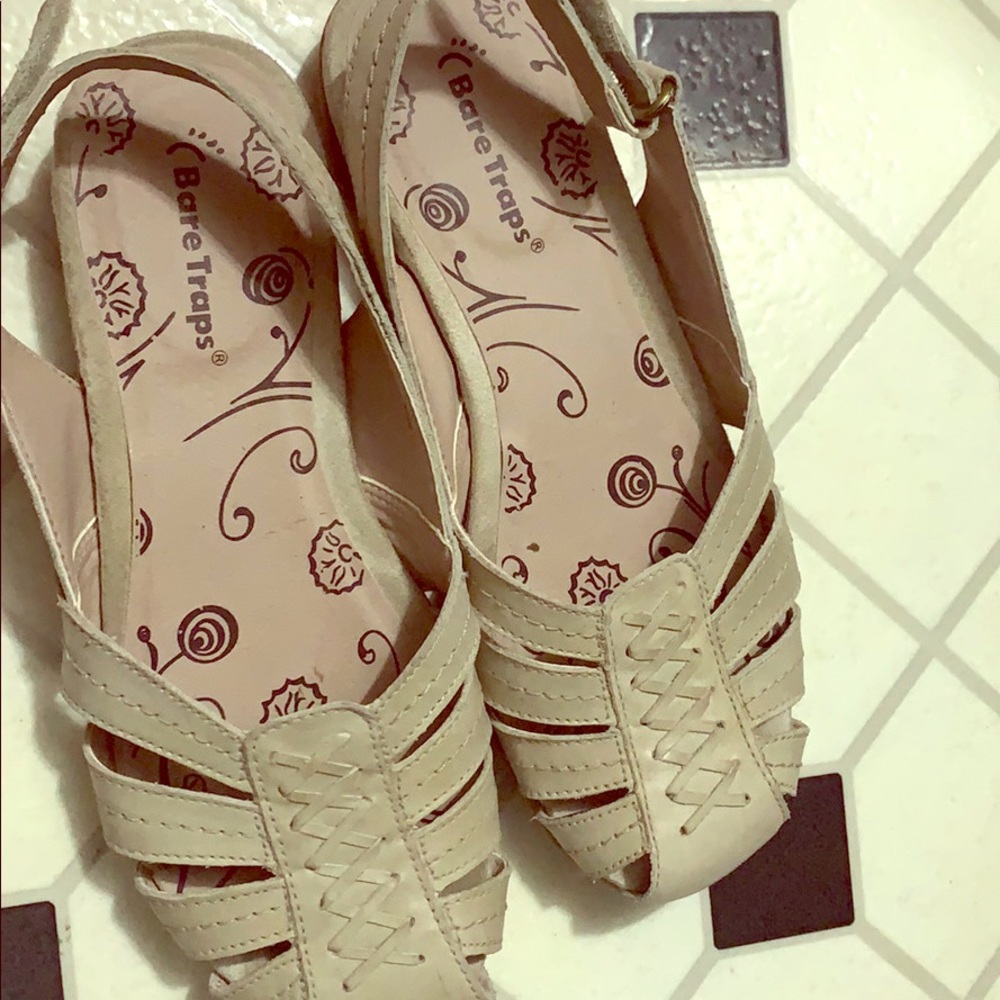 Bare Traps Super Comfty Sandals